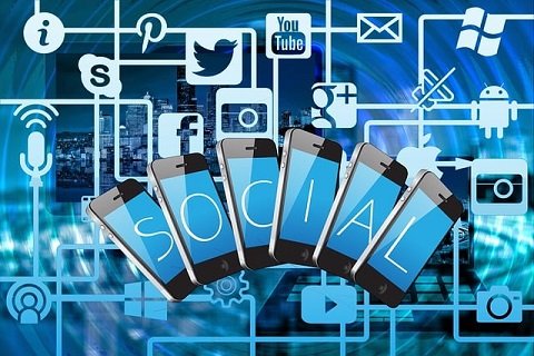 social media marketing 3064515 640